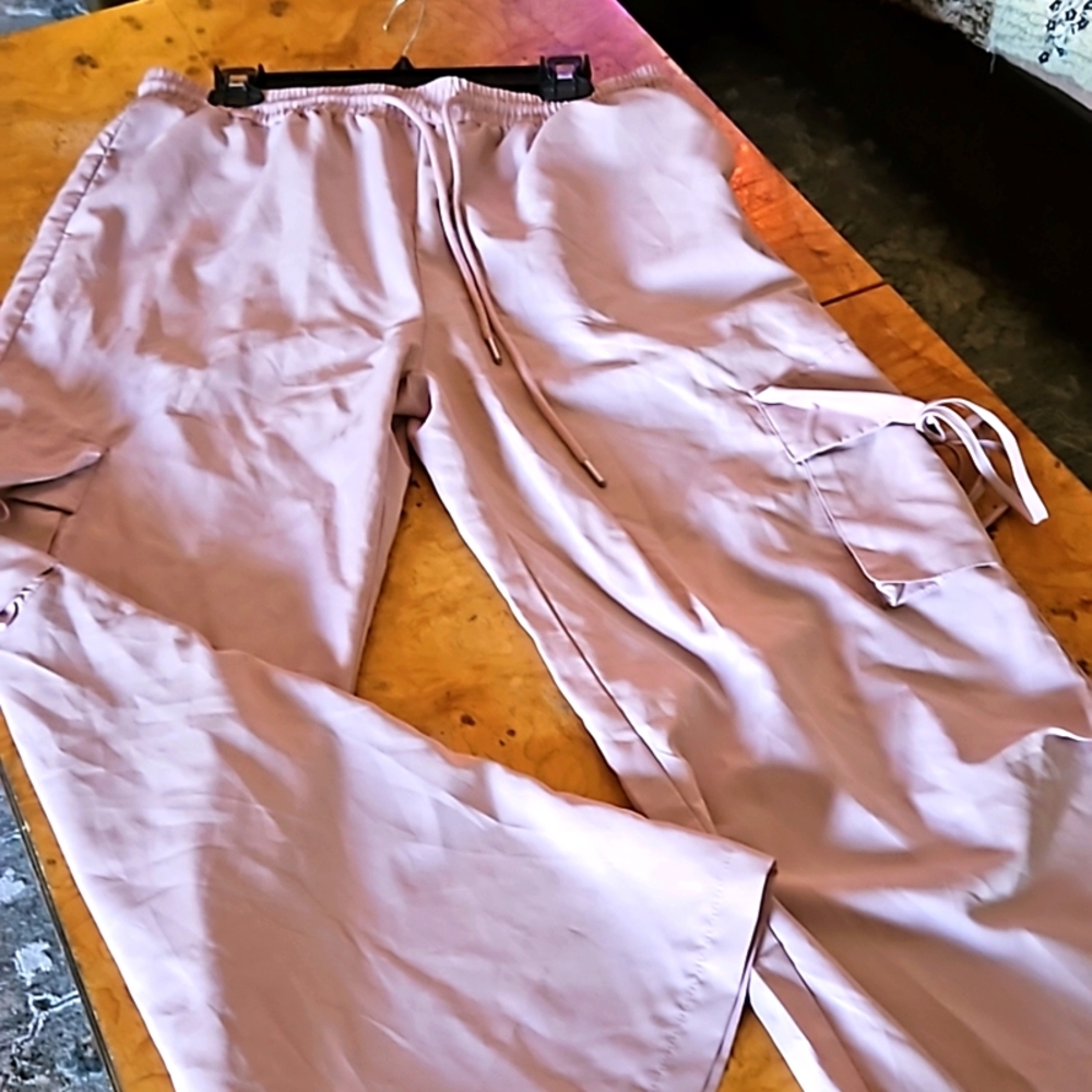 NWOT peachy cargo pants